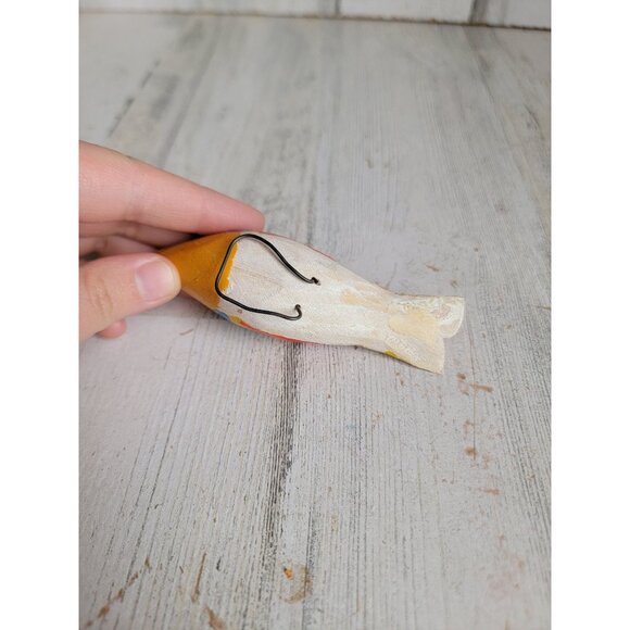 Vintage wooden folk art miniature bird uni clip-on decor figure - Picture 5 of 5